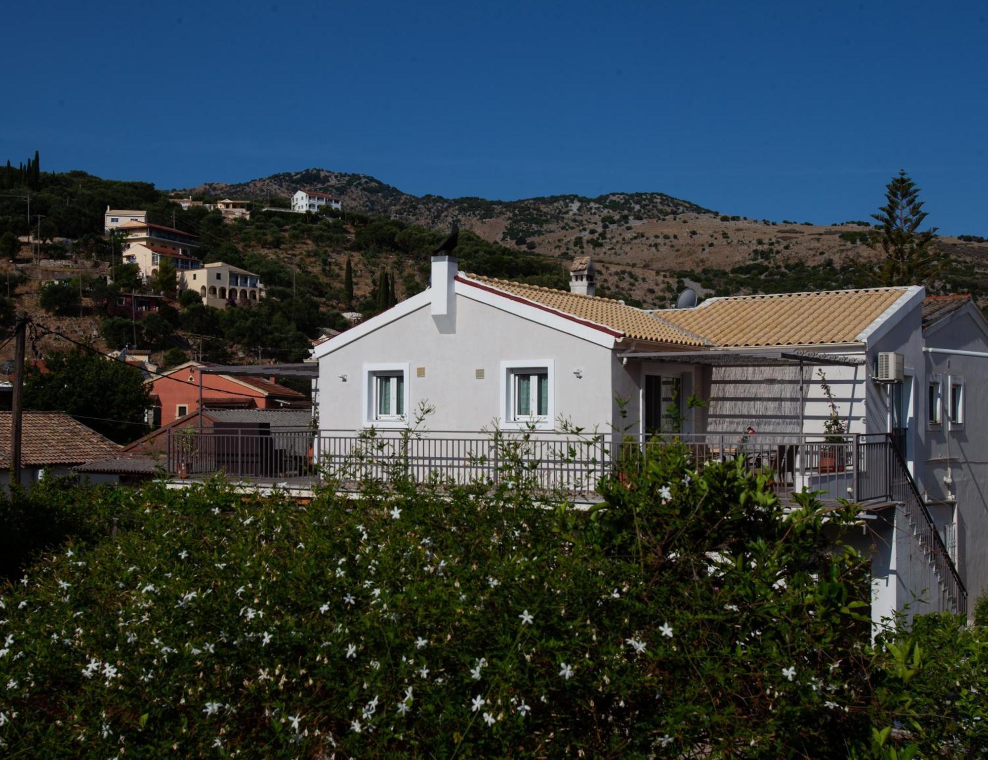Dimitra Apartment
